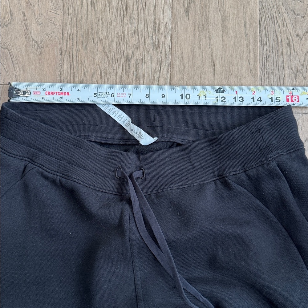 Lululemon Scuba High-Rise Cropped Jogger Black Size 12 - Picture 11 of 12